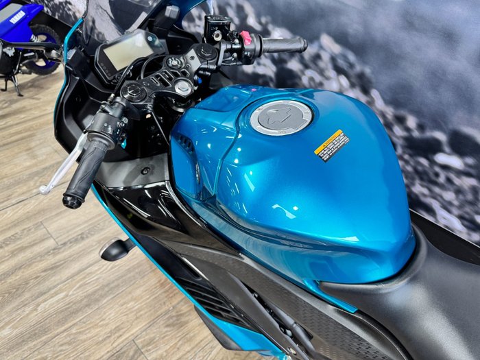 2021 Yamaha YZF-R3 BLUE