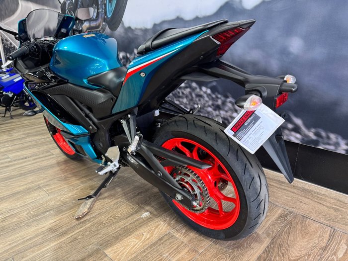2021 Yamaha YZF-R3 BLUE