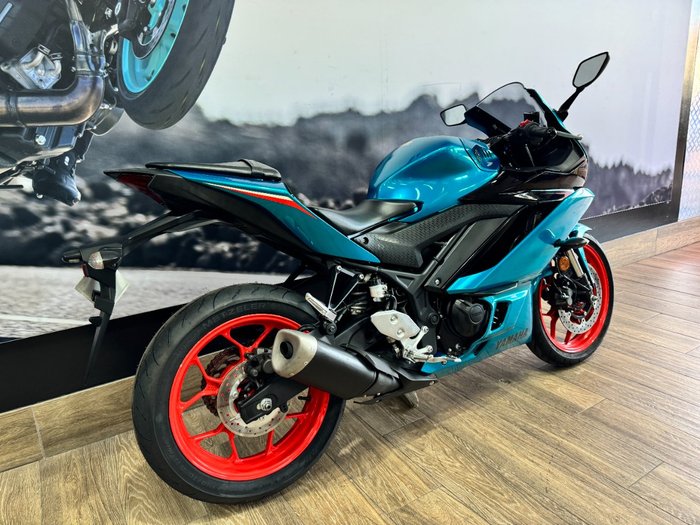 2021 Yamaha YZF-R3 BLUE