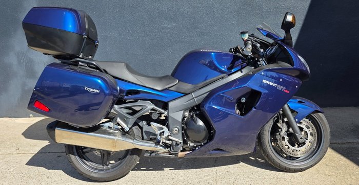 Triumph 2011 Triumph 1050cc Sprint GT BLUE