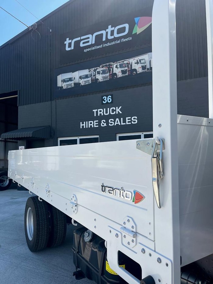 2025 Isuzu N Series NNR 45-150 White