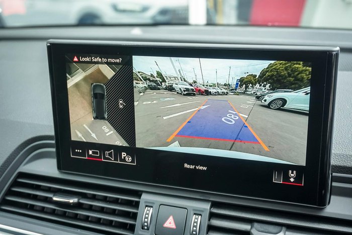 2025 Audi Q5 55 TFSI e S line