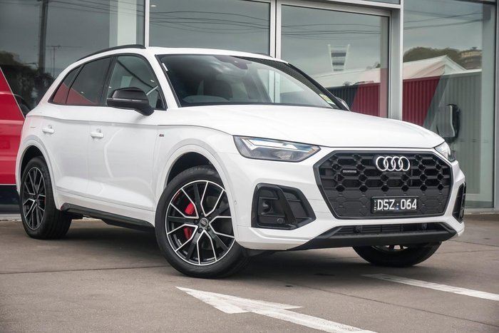 2025 Audi Q5 55 TFSI e S line