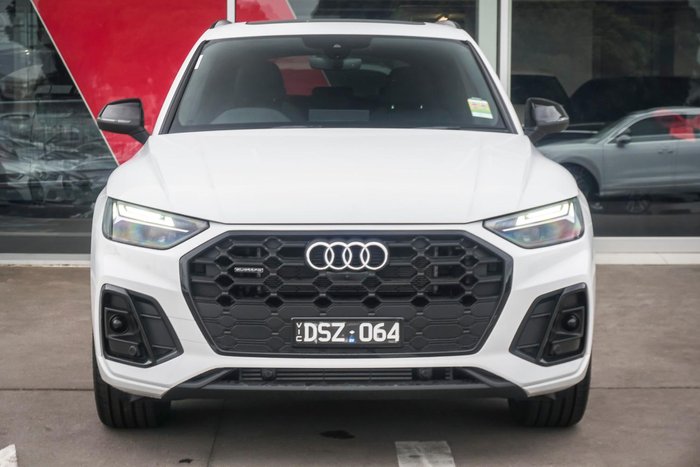 2025 Audi Q5 55 TFSI e S line