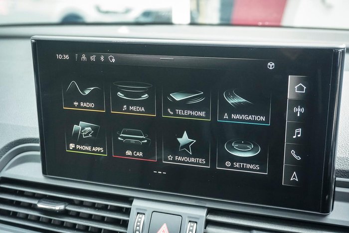 2025 Audi Q5 55 TFSI e S line