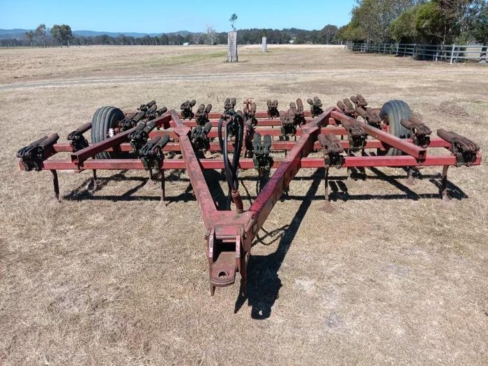 1981 International 2-11