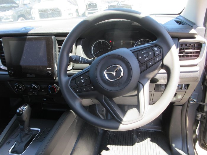 2025 Mazda BT-50 XS