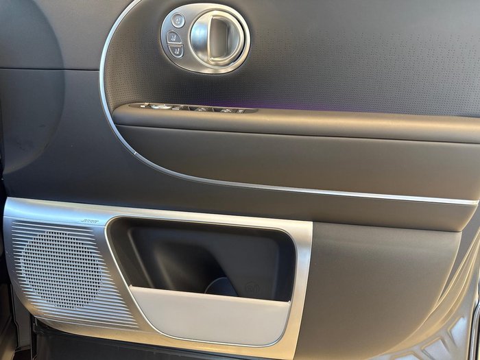 2025 Hyundai IONIQ 9 Calligraphy