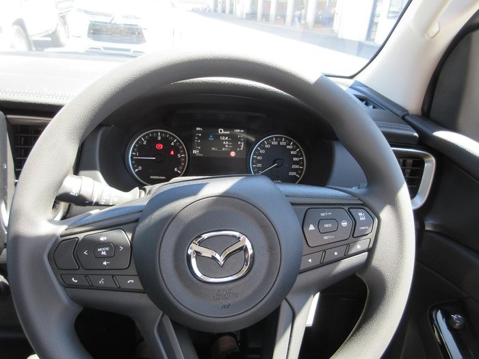 2025 Mazda BT-50 XS