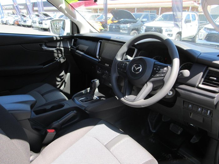 2025 Mazda BT-50 XS