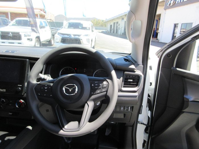 2025 Mazda BT-50 XS
