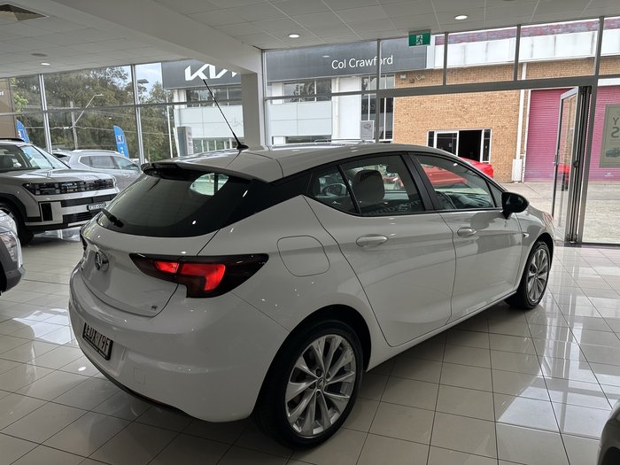 2019 Holden Astra R