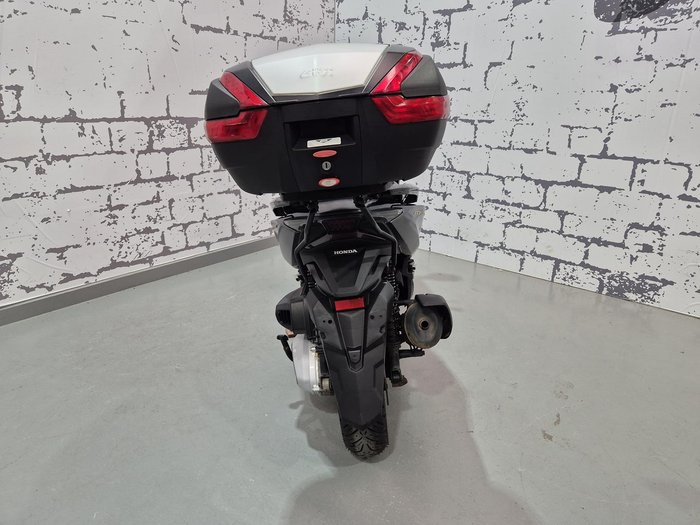 2022 Honda Forza 350 (NSS350) Forza Grey