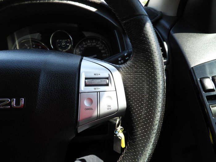 2017 Isuzu MU-X LS-M