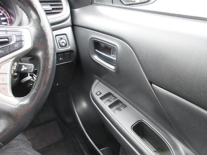 2020 Mitsubishi Triton GLX-R