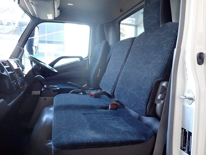 2020 HINO 300 716