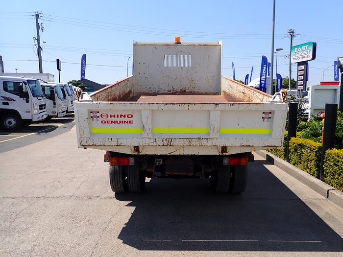 2020 HINO 300 716