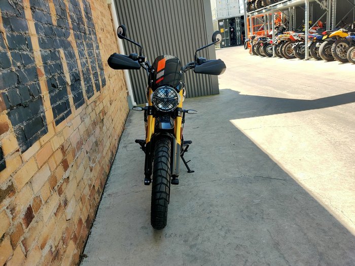 2026 TRIUMPH SCRAMBLER 400 XC DUAL PURPOSE STORM GREY