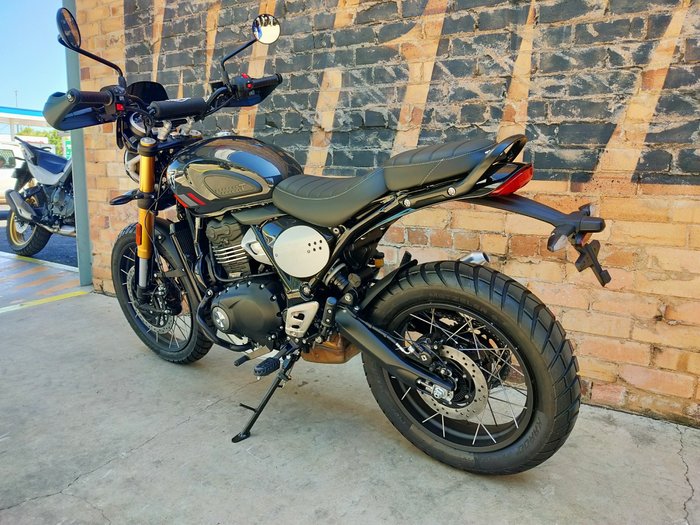 2026 TRIUMPH SCRAMBLER 400 XC DUAL PURPOSE STORM GREY