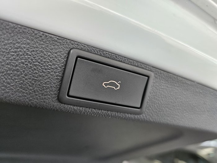 2024 SKODA Octavia RS NX MY24 Moon White