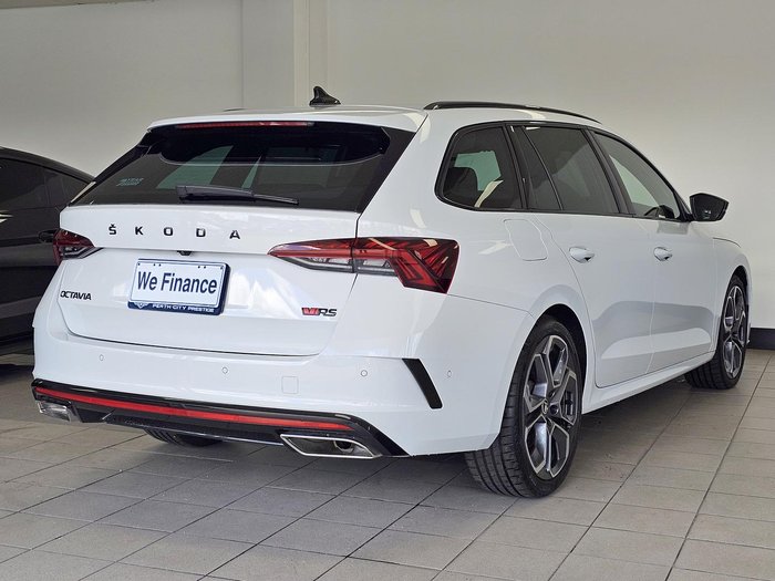 2024 SKODA Octavia RS NX MY24 Moon White