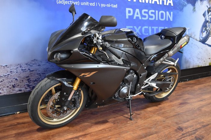 2009 Yamaha YZF-R1 Black