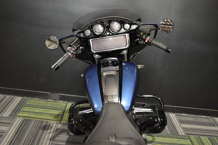 2024 BMW Motorrad R 18 B Blue