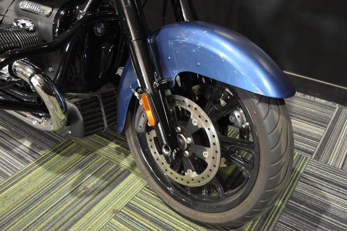 2024 BMW Motorrad R 18 B Blue