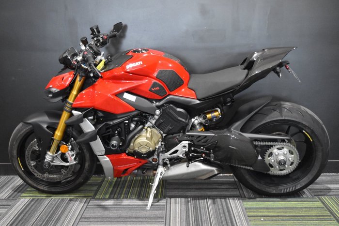 2011 Ducati STREETFIGHTER S Red