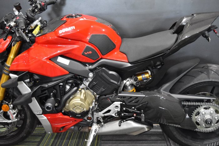 2011 Ducati STREETFIGHTER S Red