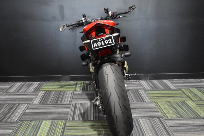 2011 Ducati STREETFIGHTER S Red