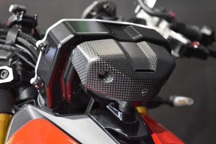 2011 Ducati STREETFIGHTER S Red