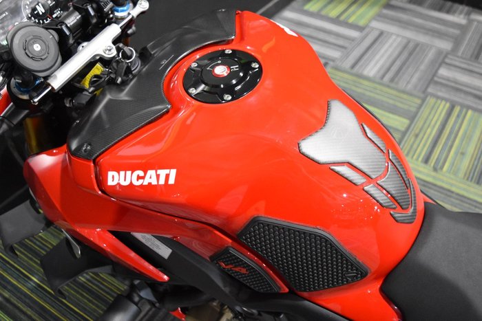 2011 Ducati STREETFIGHTER S Red