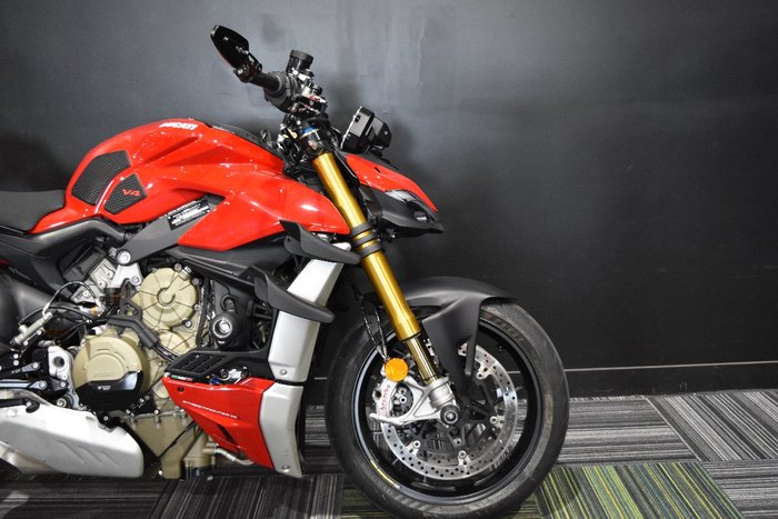 2011 Ducati STREETFIGHTER S Red