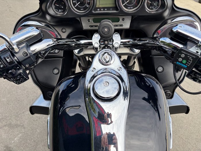 2010 Kawasaki VULCAN 1700 VOYAGER (ABS) Silver