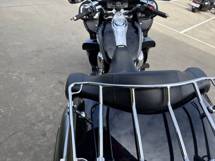 2010 Kawasaki VULCAN 1700 VOYAGER (ABS) Silver