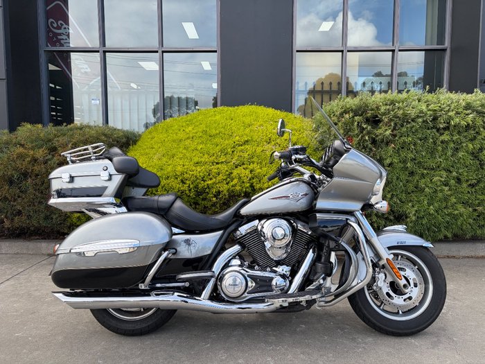 2010 Kawasaki VULCAN 1700 VOYAGER (ABS) Silver