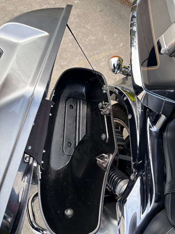2010 Kawasaki VULCAN 1700 VOYAGER (ABS) Silver