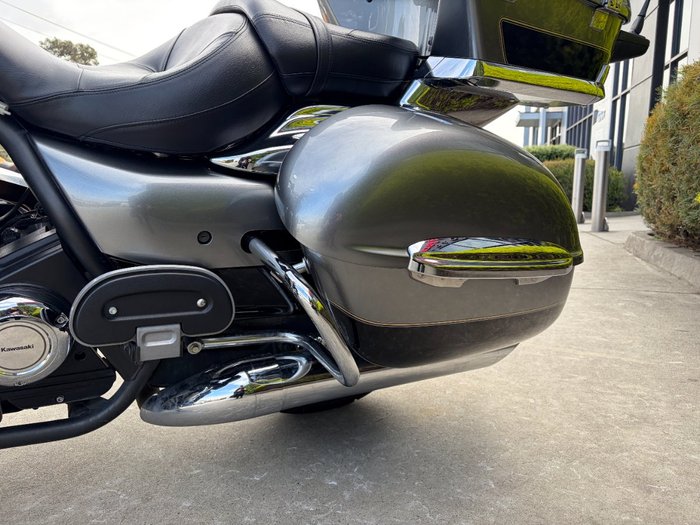 2010 Kawasaki VULCAN 1700 VOYAGER (ABS) Silver