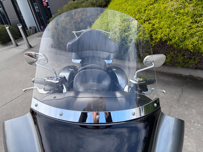 2010 Kawasaki VULCAN 1700 VOYAGER (ABS) Silver