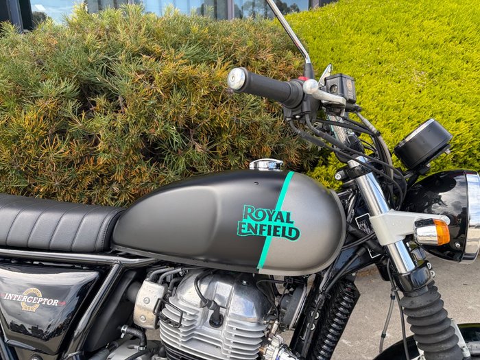 2022 Royal Enfield INTERCEPTOR 650 E5 CUSTOM DOWNTOWN DRAG
