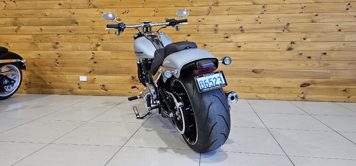 2023 Harley-davidson FXBR BREAKOUT (117) ATLAS SLV MTLIC