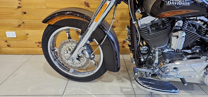 2011 Harley-davidson FLSTSE2 CVO SOFTAIL CONVT BROWN