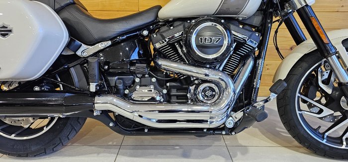 2022 Harley-davidson FLSB SPORT GLIDE (107) WHITE SAND PEARL