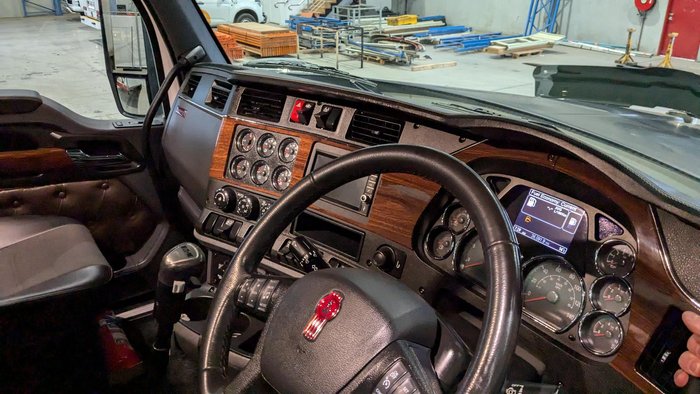 2023 Kenworth T610sar