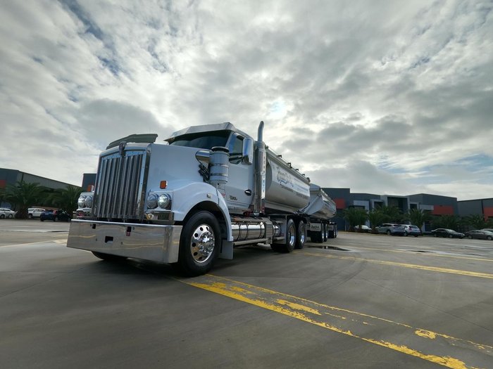 2023 Kenworth T610sar