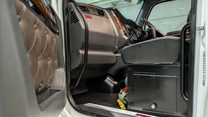 2023 Kenworth T610sar