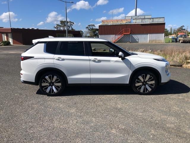 2025 Mitsubishi Outlander Aspire