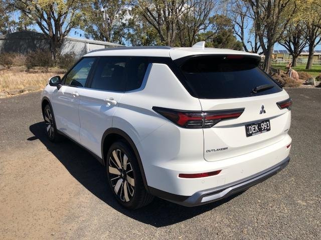 2025 Mitsubishi Outlander Aspire