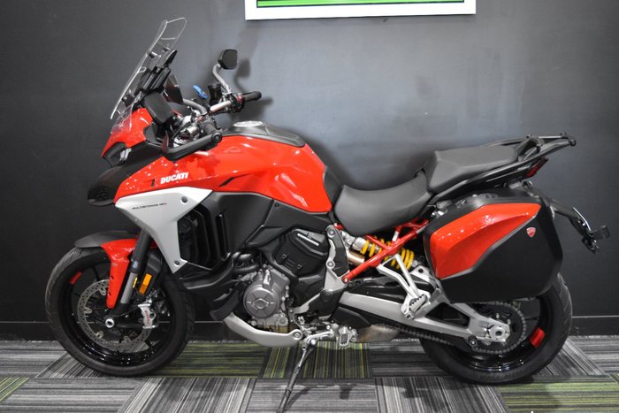 2023 Ducati MULTISTRADA V4 S Red